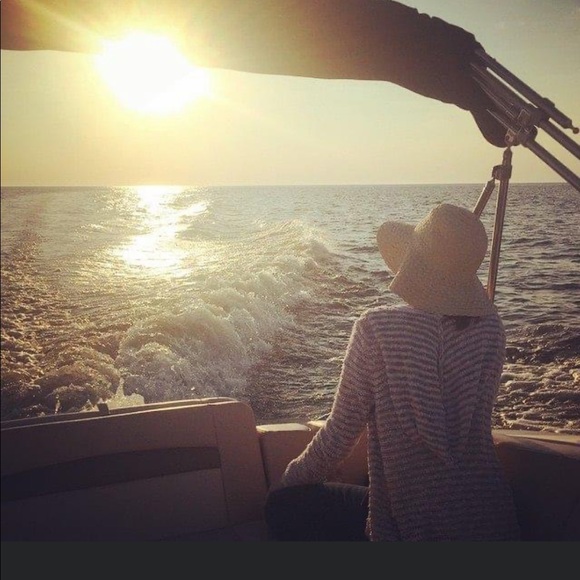 Meet your Posher, Rachel - Picture 2 of 2